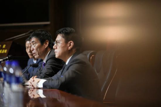 亚洲欧洲久久精品
